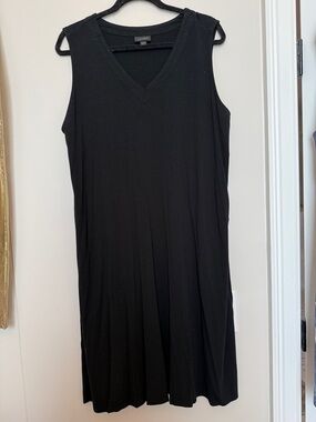 J. Jill Black Sleeveless V-Neck Midi Dress